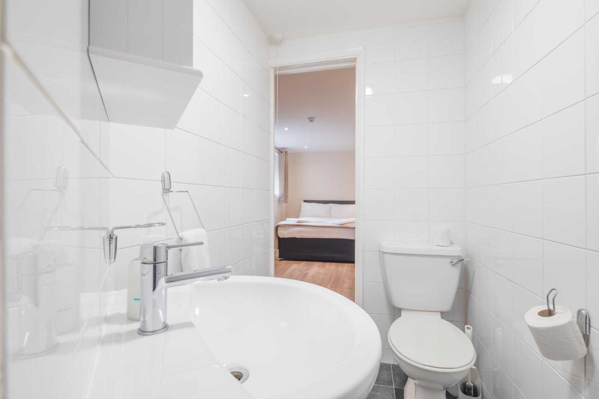 Rasa Sayang House - Self-Check-In Guesthouse Оксфорд Экстерьер фото
